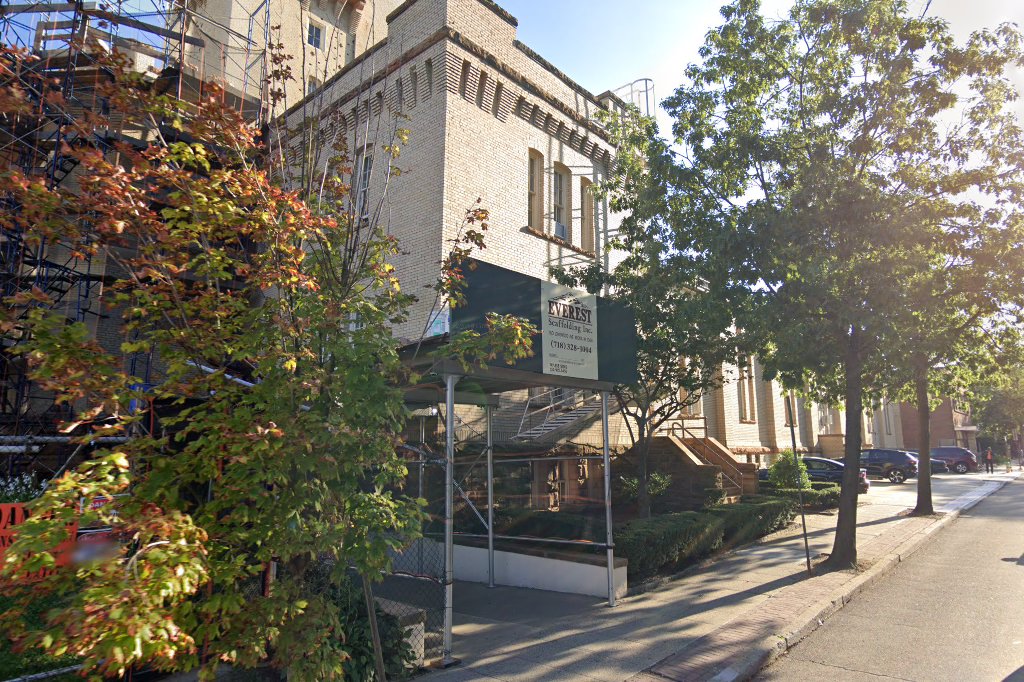 Armory Plaza