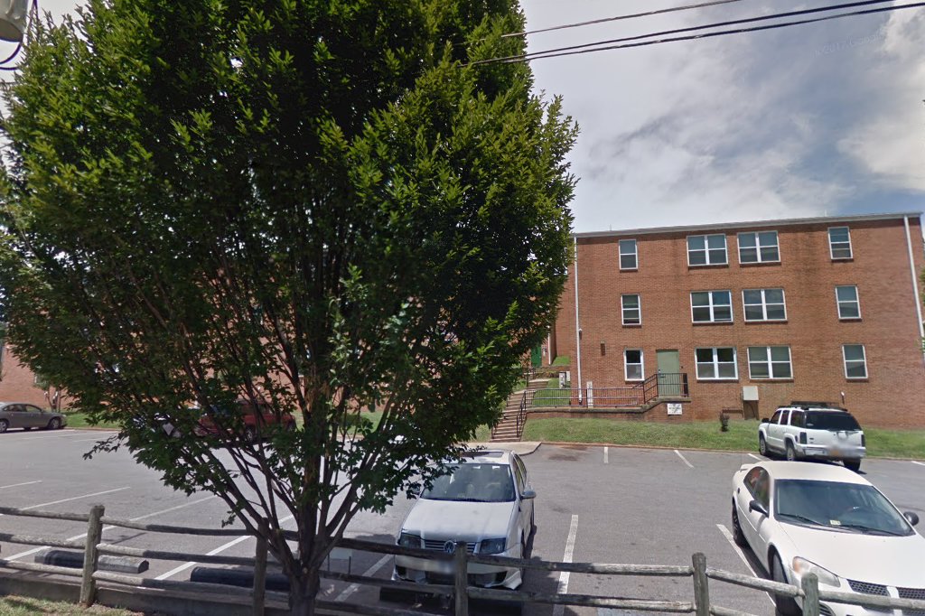 Shalom Apartments