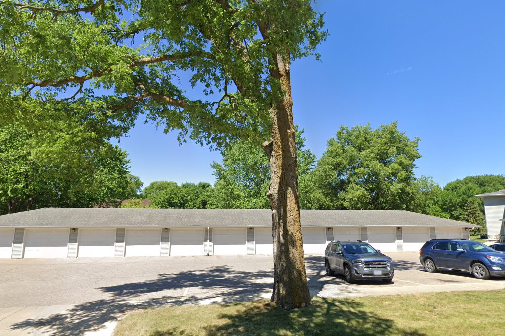 Ivy Apartments - Humboldt