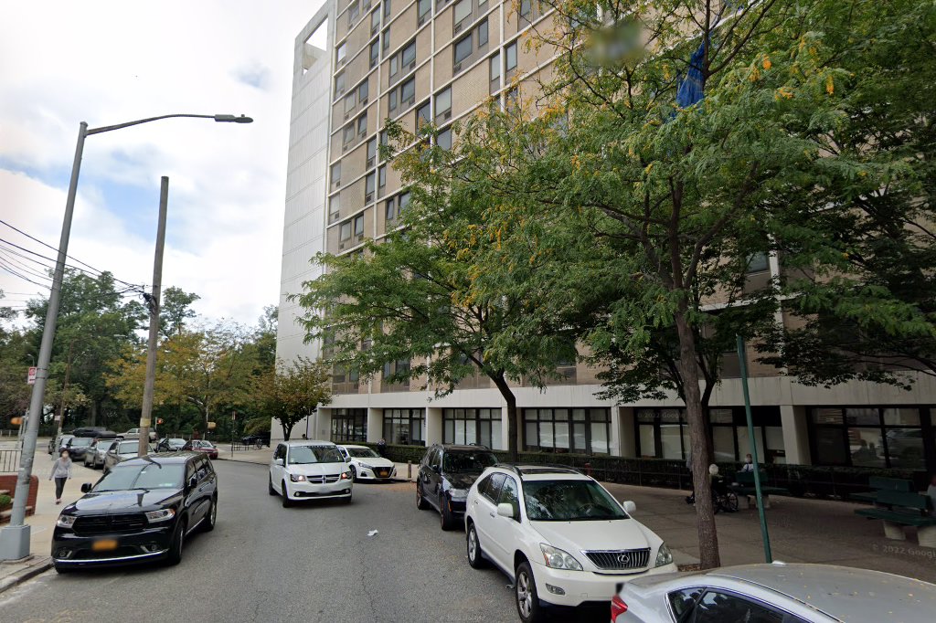 Shore Hill Apartments